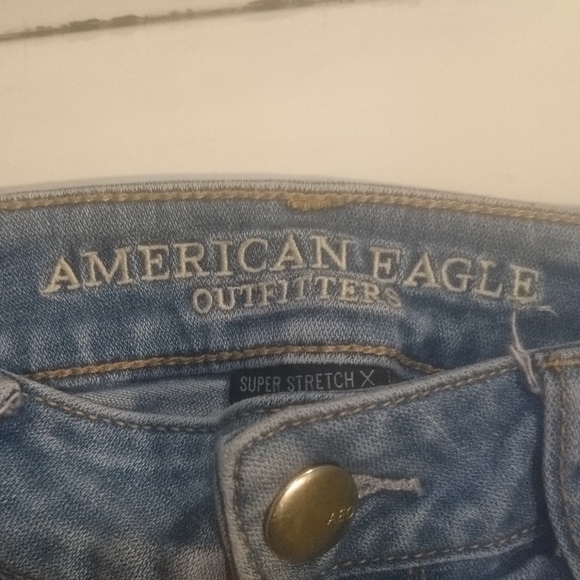 American Eagle Ripped Jeans - Picture 2 of 2